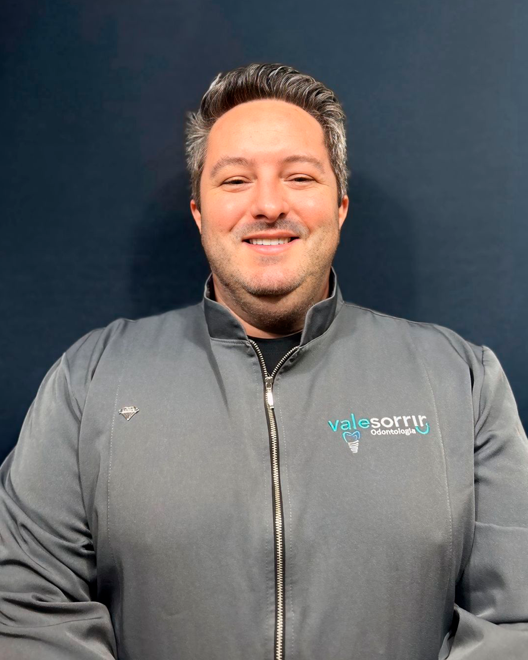 Dr. Keith Peruzzo - Bucomaxilofacial